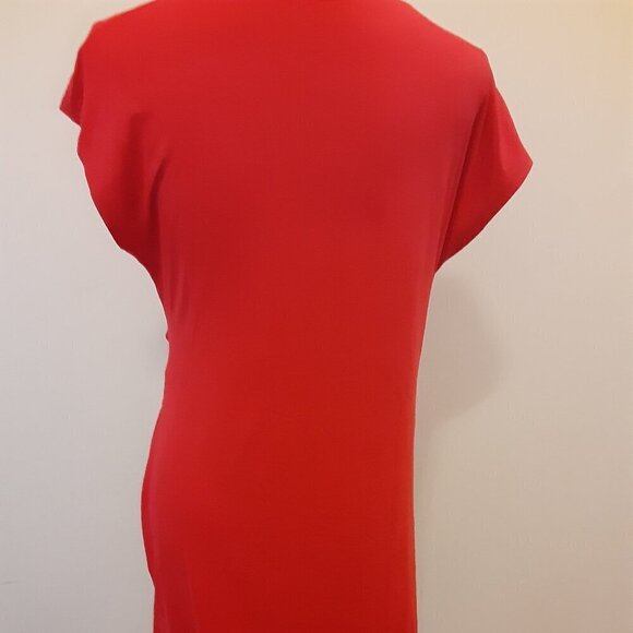 Red (L) Bodycon Sleeveless Dress w/Scoop Neck.  Gathers & Ties @  Left Side. - Picture 4 of 4